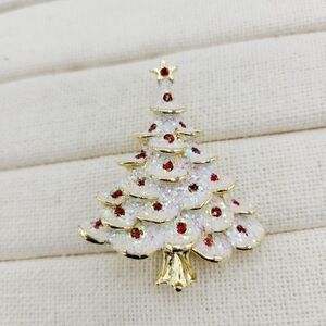 Vintage Christmas Brooch • White & Red on Goldtone Tree